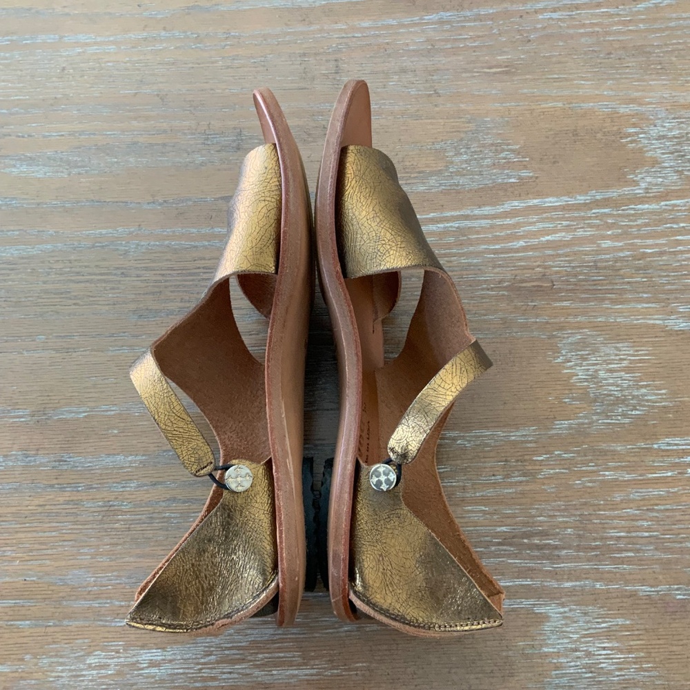 Cydwoq Leather Golden Flat Narrow Fit Sandals Size37 - Picture 6 of 8